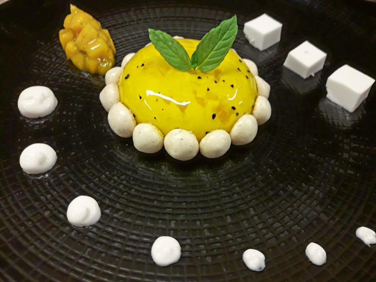 דוארננה Hotel De France - Restaurant L'Insolite מראה חיצוני תמונה